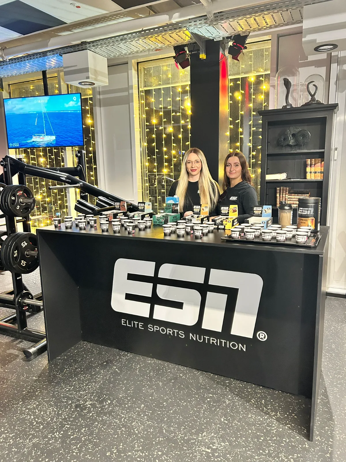 Promotion-Team bei einer ESN Tastingaktion im Fitnessstudio